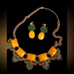 New Pinapple statement necklace and earrings